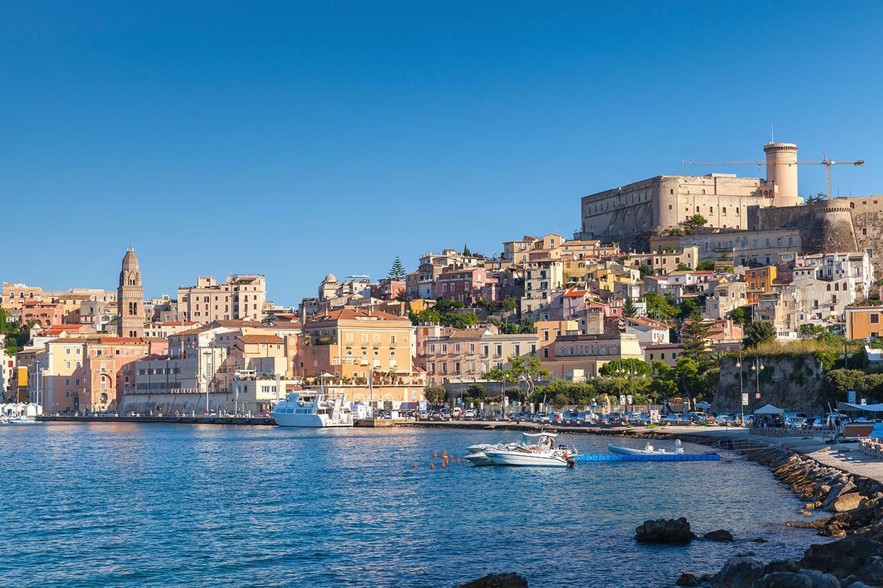 Hotel L' Ambasciata Gaeta Esterno foto