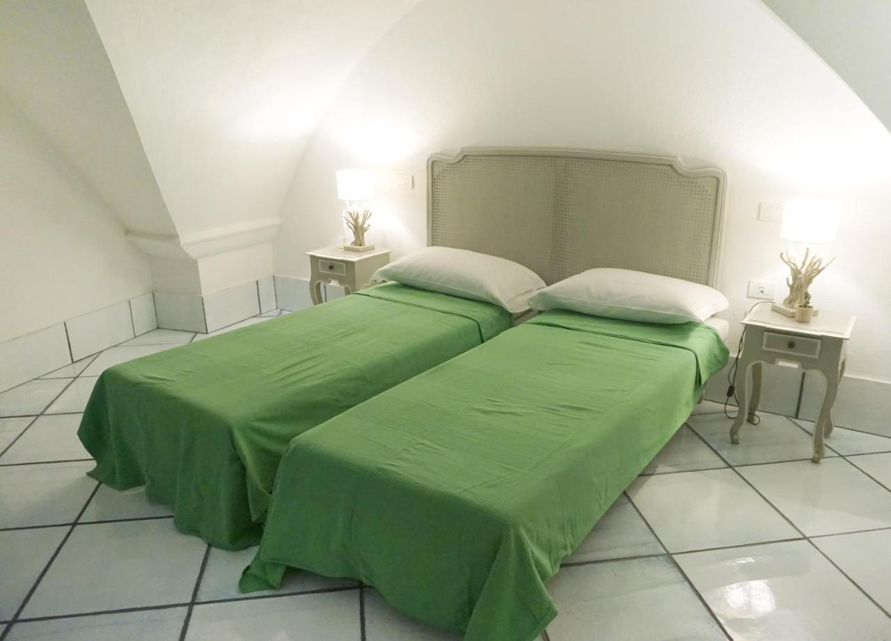 Hotel L' Ambasciata Gaeta Esterno foto
