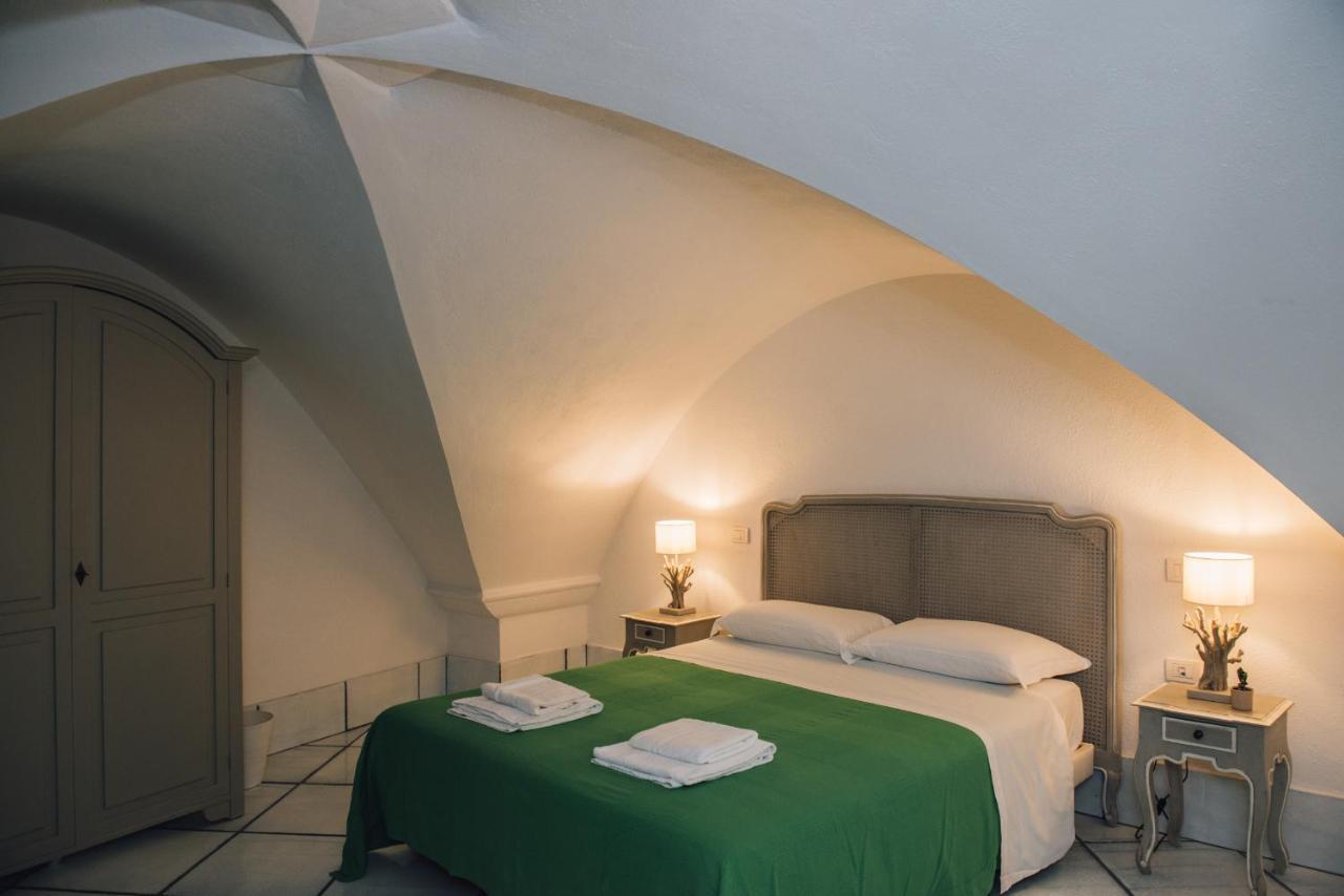 Hotel L' Ambasciata Gaeta Esterno foto
